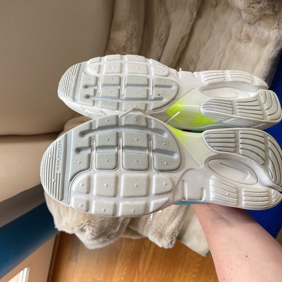 Nike - Picture 9 of 9